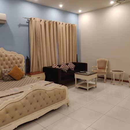 Zaib Guest House E-11 이슬라마바드 외부 사진
