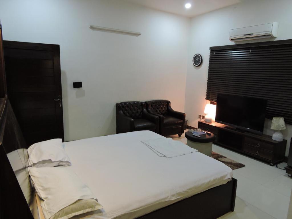 Zaib Guest House E-11 이슬라마바드 외부 사진