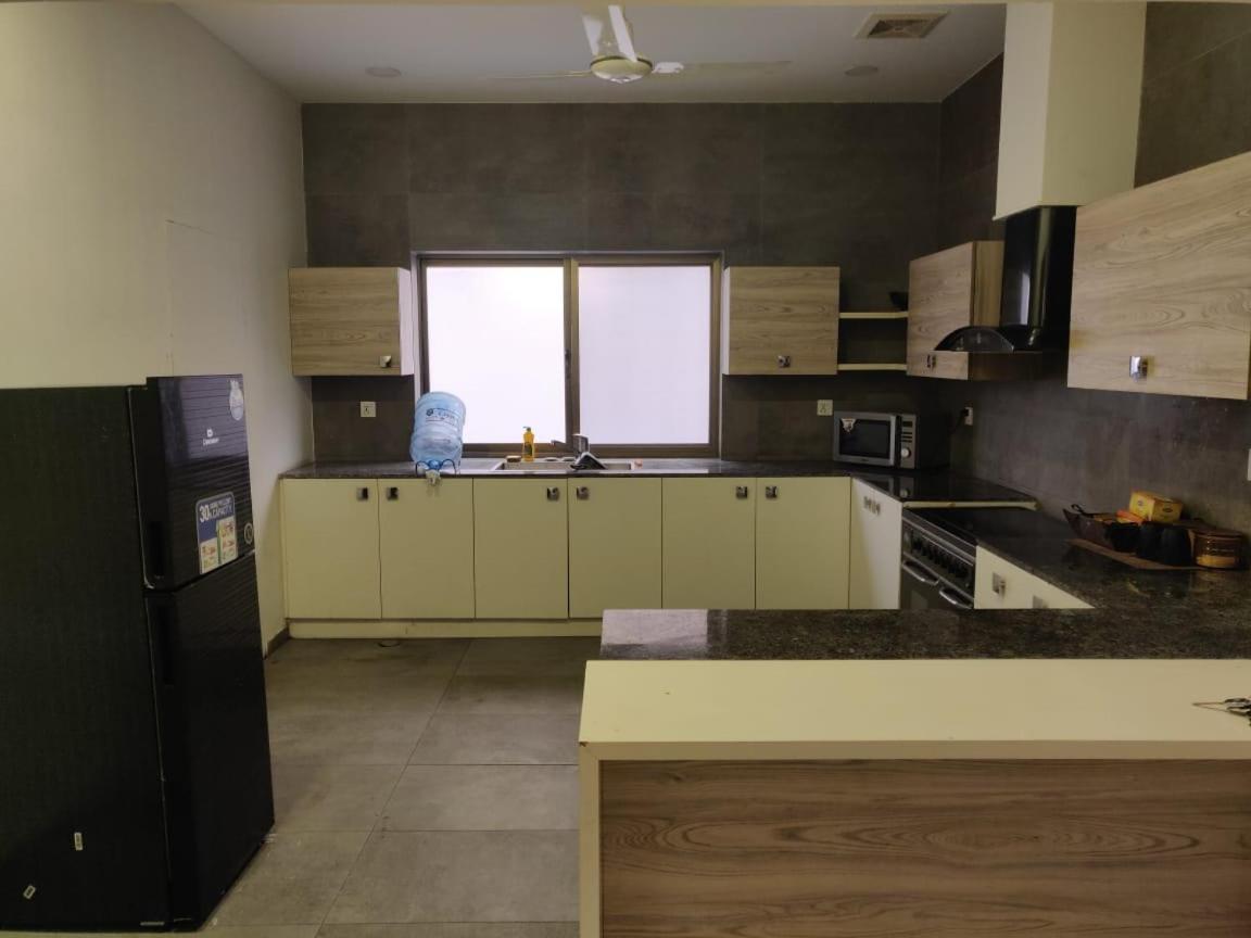 Zaib Guest House E-11 이슬라마바드 외부 사진