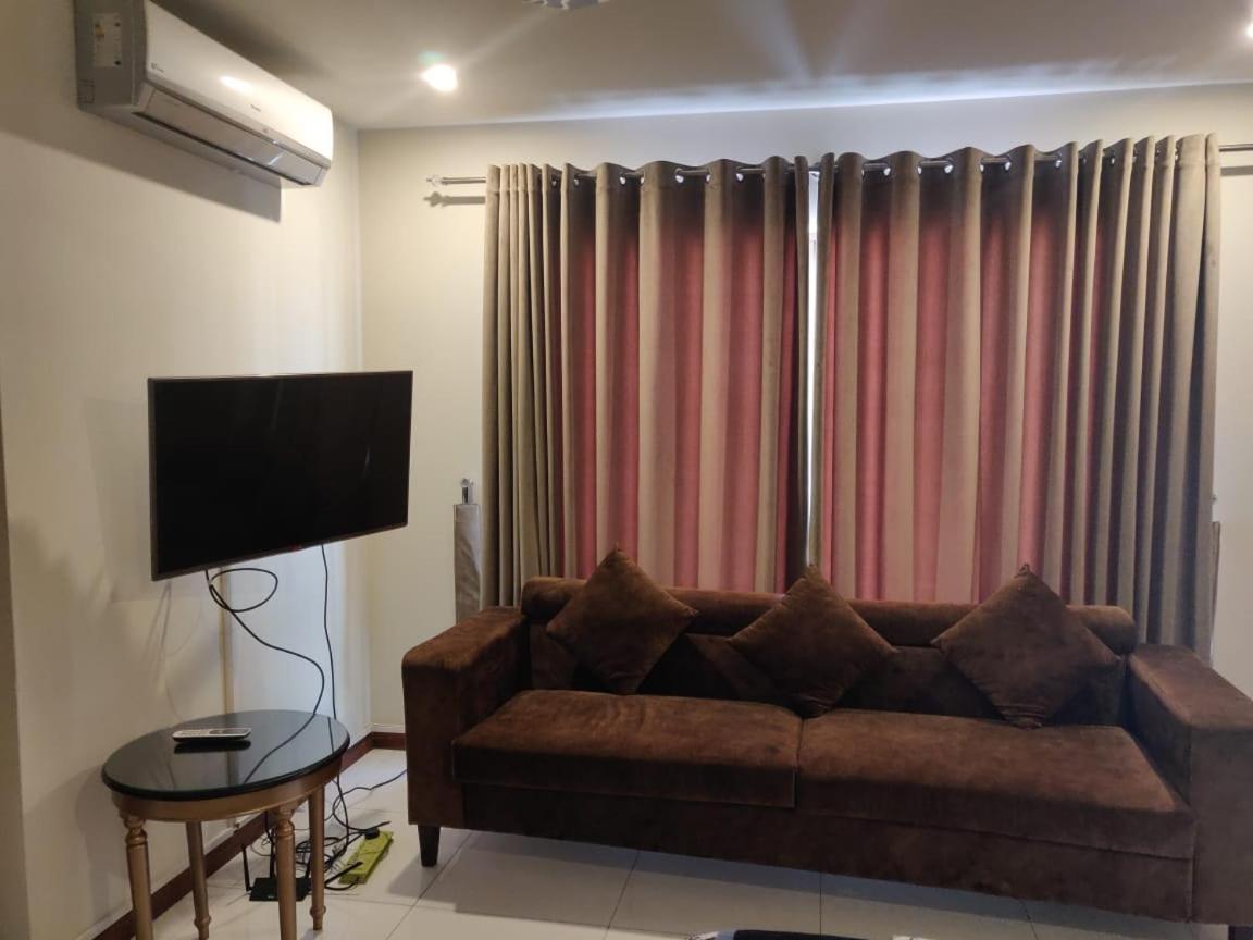 Zaib Guest House E-11 이슬라마바드 외부 사진